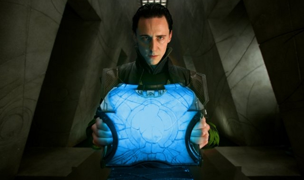 the-avengers-tom-hiddleston-reveals-plot.jpg