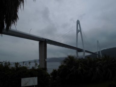 CAAWBL25 雨の大島大橋