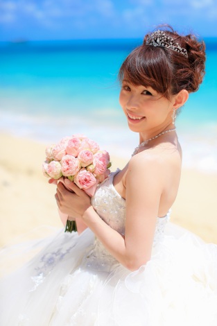 【AKB48】元AKB 大堀恵(29)　ハワイで挙式　「みーんなの人妻アイドルになれました」