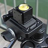 簡単な構造のカメラ用「水準器」